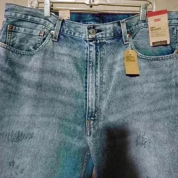 Levi's 550 Relaxed 100%Cotton jeans size 42X32 NWT - Picture 3 of 5